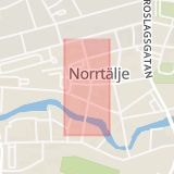 Karta som med röd fyrkant ramar in Stora Brogatan, Norrtälje, Stockholms län