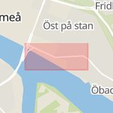 Karta som med röd fyrkant ramar in Östra Strandgatan, Öst På Stan, Umeå, Västerbottens län