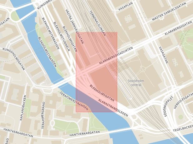 Karta som med röd fyrkant ramar in Mäster Samuelsgatan, Klarabergsviadukten, Stockholm, Stockholms län