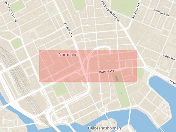 Karta som med röd fyrkant ramar in Mäster Samuelsgatan, Norrmalm, Stockholm, Stockholms län